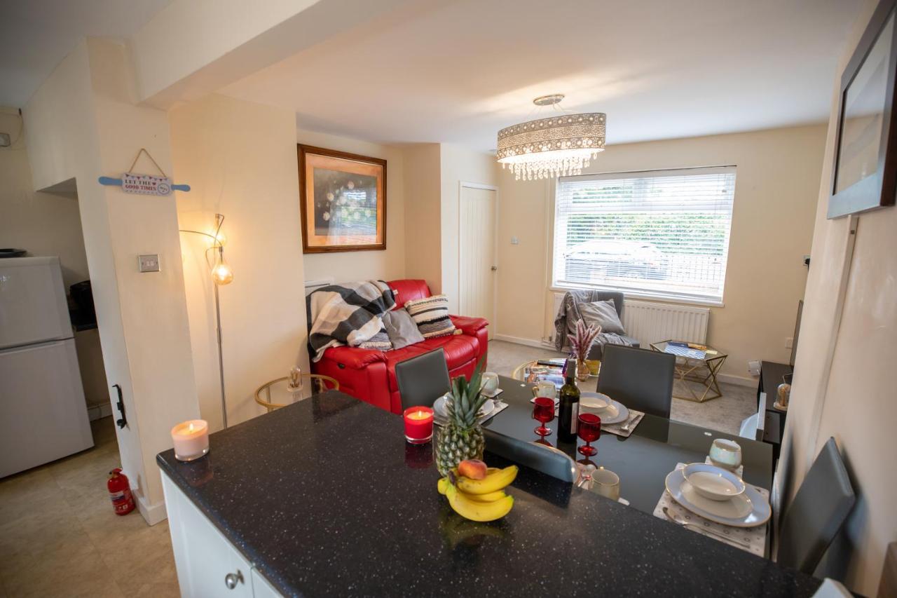 Og Stays Ii- 3Bedroom House Near Nissan & Stadium, Free Parking ซันเดอร์แลนด์ ภายนอก รูปภาพ