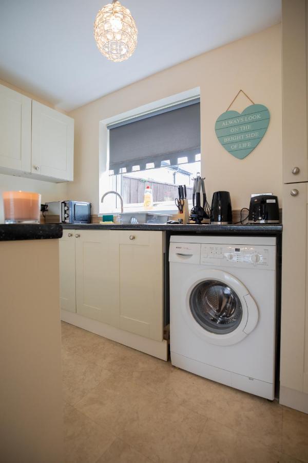 Og Stays Ii- 3Bedroom House Near Nissan & Stadium, Free Parking ซันเดอร์แลนด์ ภายนอก รูปภาพ