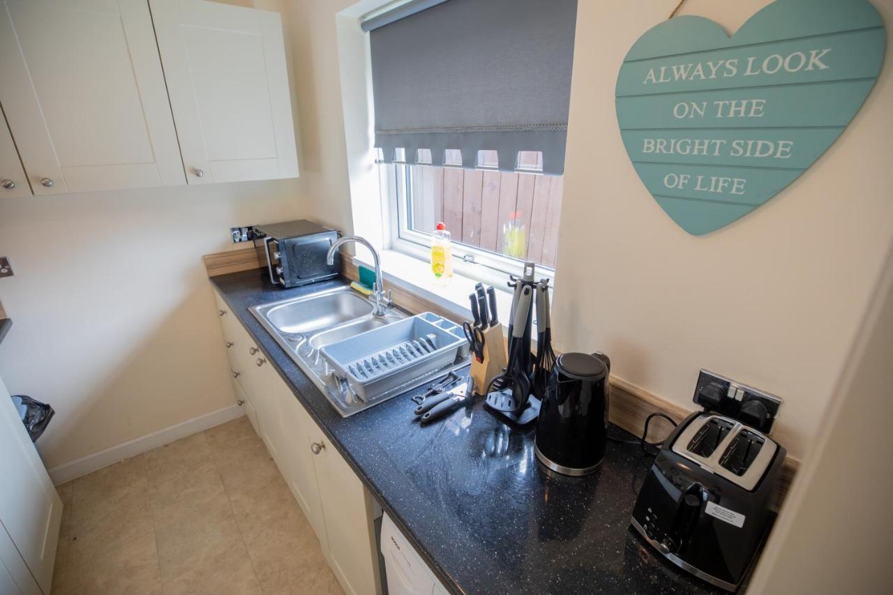 Og Stays Ii- 3Bedroom House Near Nissan & Stadium, Free Parking ซันเดอร์แลนด์ ภายนอก รูปภาพ