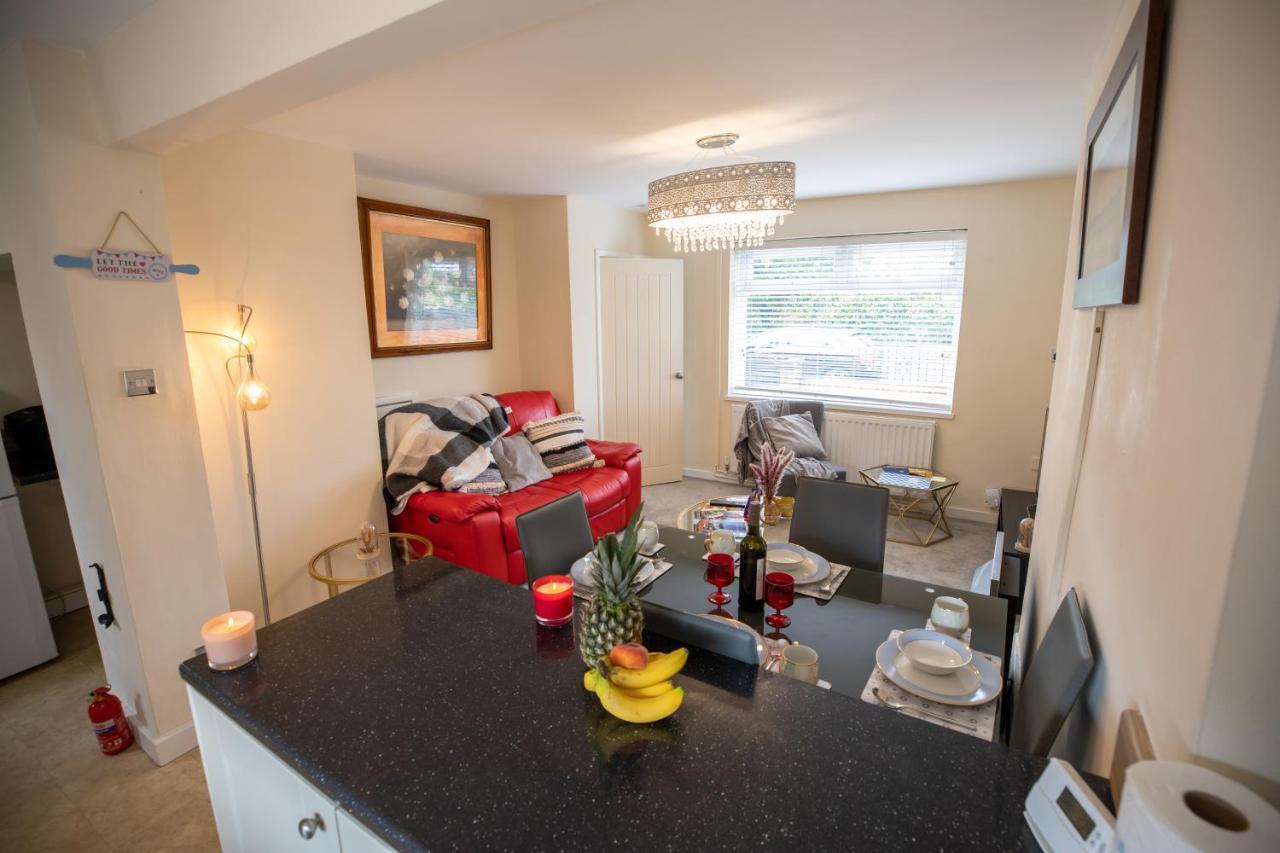 Og Stays Ii- 3Bedroom House Near Nissan & Stadium, Free Parking ซันเดอร์แลนด์ ภายนอก รูปภาพ